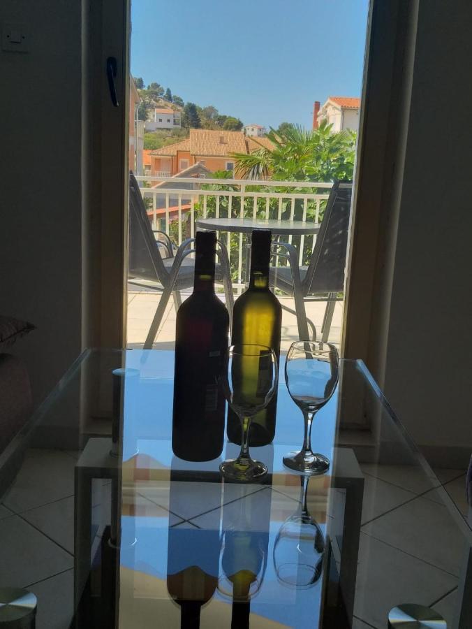 Apartmani Ana Tribalj Exterior foto