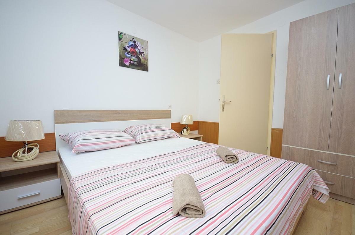Apartmani Ana Tribalj Exterior foto