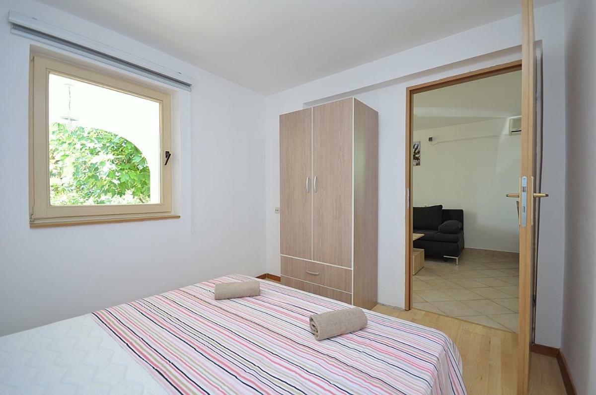 Apartmani Ana Tribalj Exterior foto